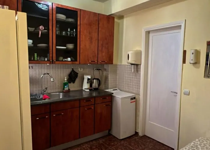 Popi For Rent Floor With Balcony 38 Qm τμ Apartmán *